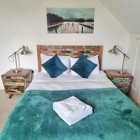 Stylish 2-Bed Flat, Quick Access To London Sights Apartment